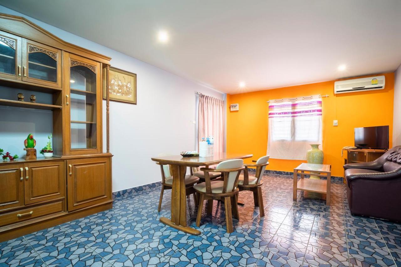Oyo 663 Green Beach Room Pattaya Exterior photo